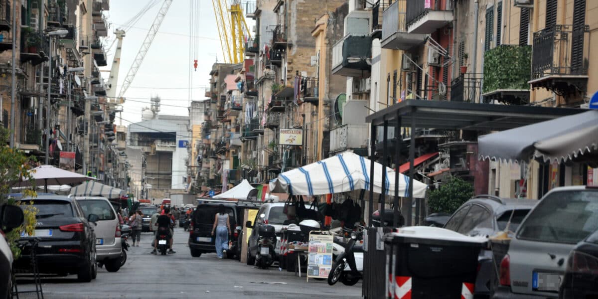 Palermo, la vittima al boss dell’altra zona: «Pago ma mi derubano, aiutami»