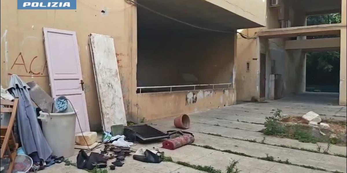 Palermo, blitz allo Zen 2 con un arresto: trovate armi e droga VIDEO