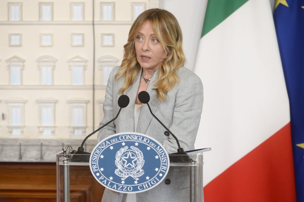 Legge elettorale, bocciata la norma sulle preferenze. Meloni: «Ha vinto la palude»