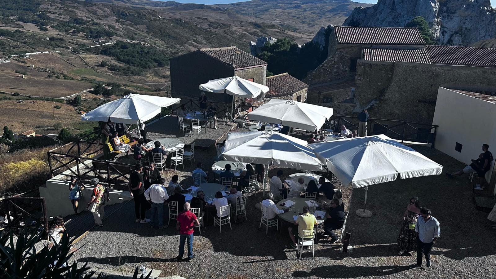 Sclafani, festa delle eccellenze tra chef stellati e vini di qualità