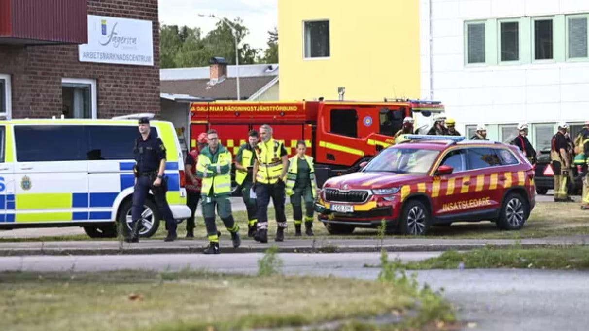 Svezia, ragazzo armato di spada assalta una scuola: un morto e tre feriti