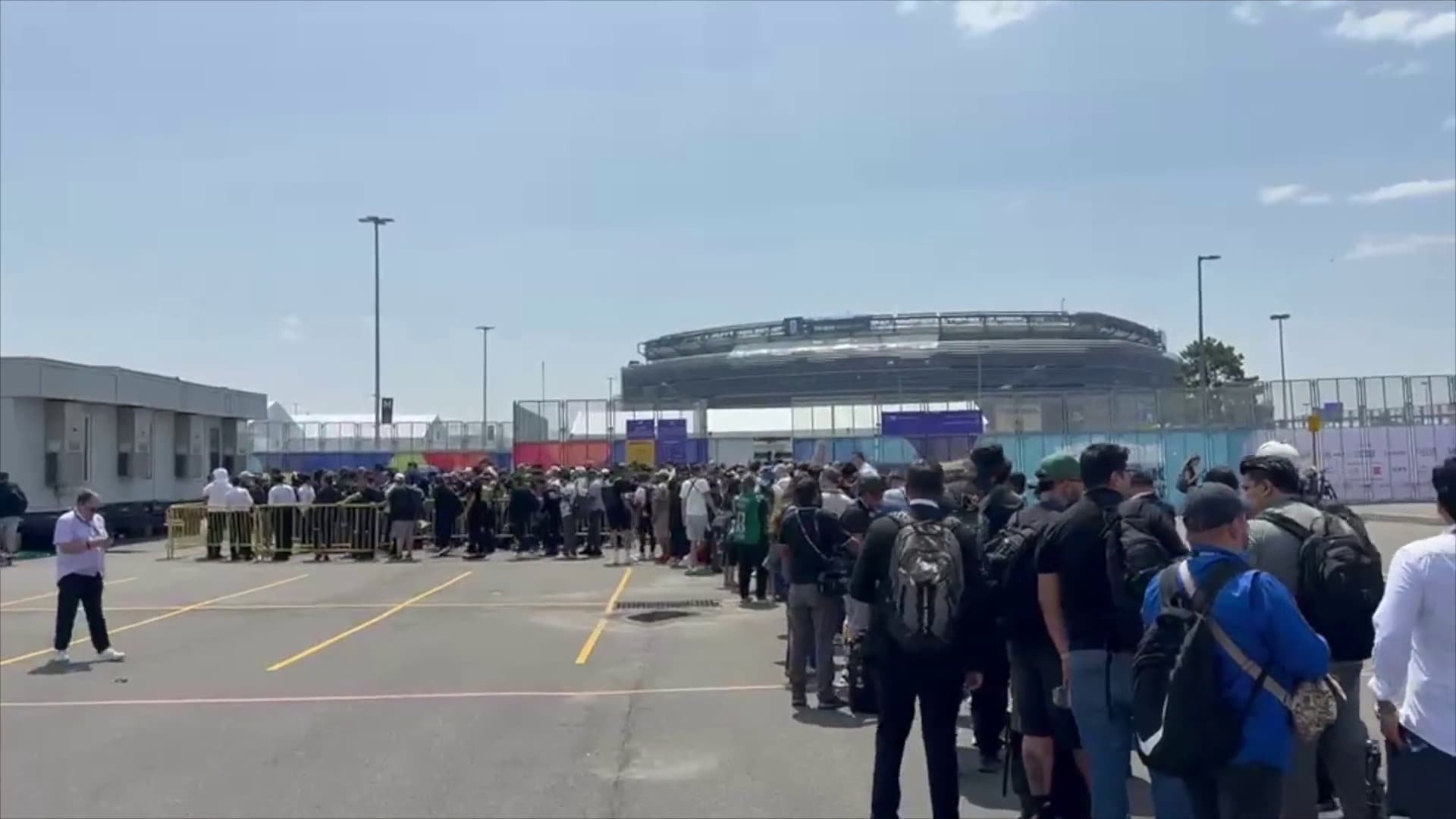 Finale Mondiali 2026, lunghe file per entrare allo stadio