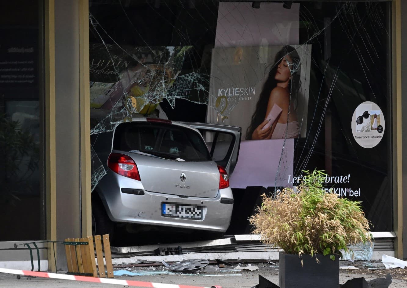 Attentato al Pride di Berlino, ucciso durante un blitz il ventunenne ricercato