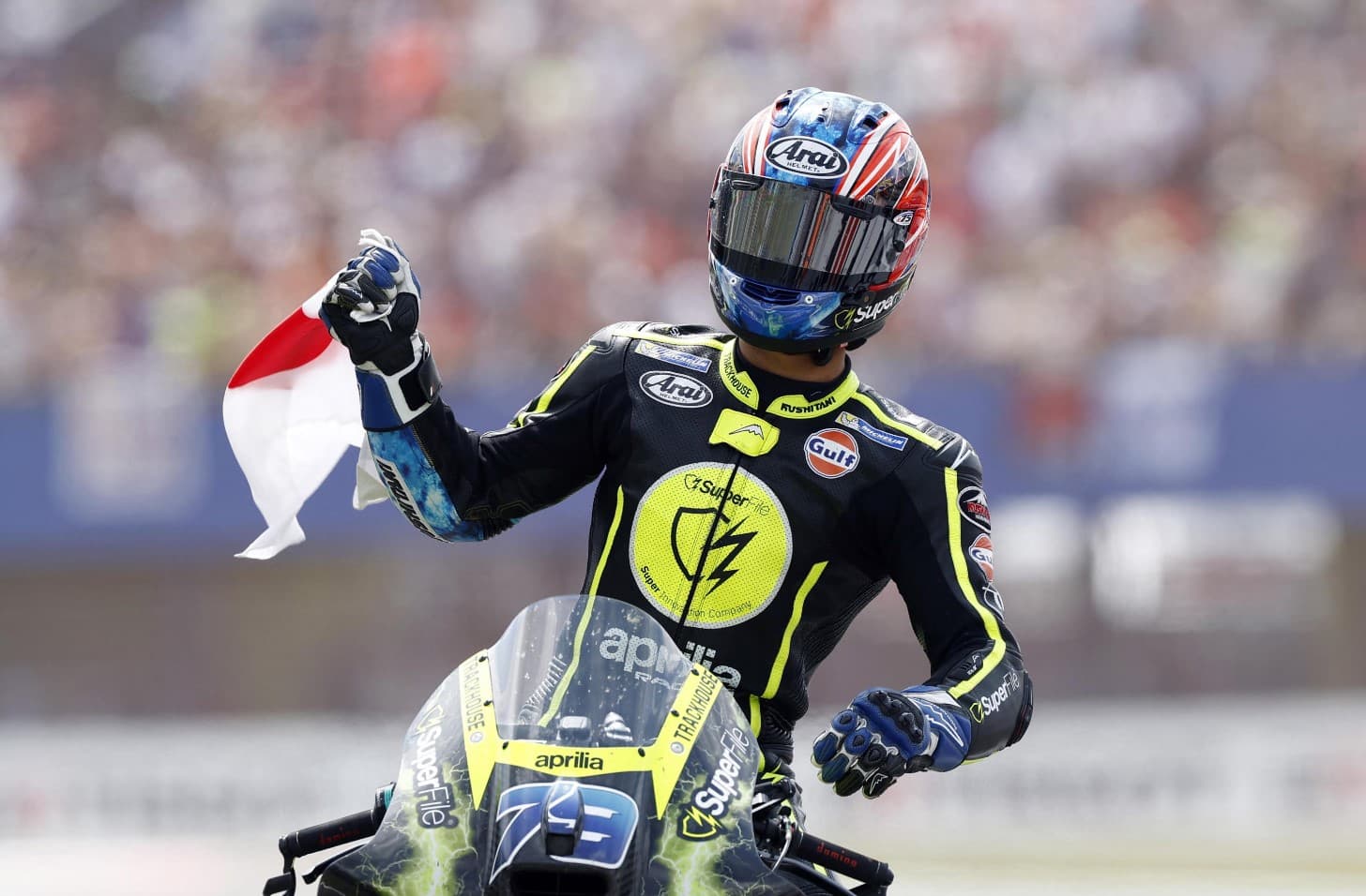 MotoGp, tripletta Aprilia ad Assen: vince Ogura, Bezzecchi cade e perde la vetta