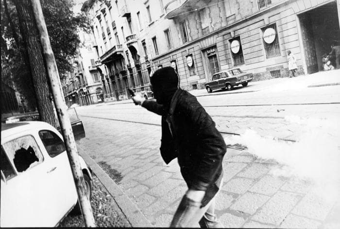 L'alert dei servizio segreti: «Terroristi si reclutano online anche tra minorenni»