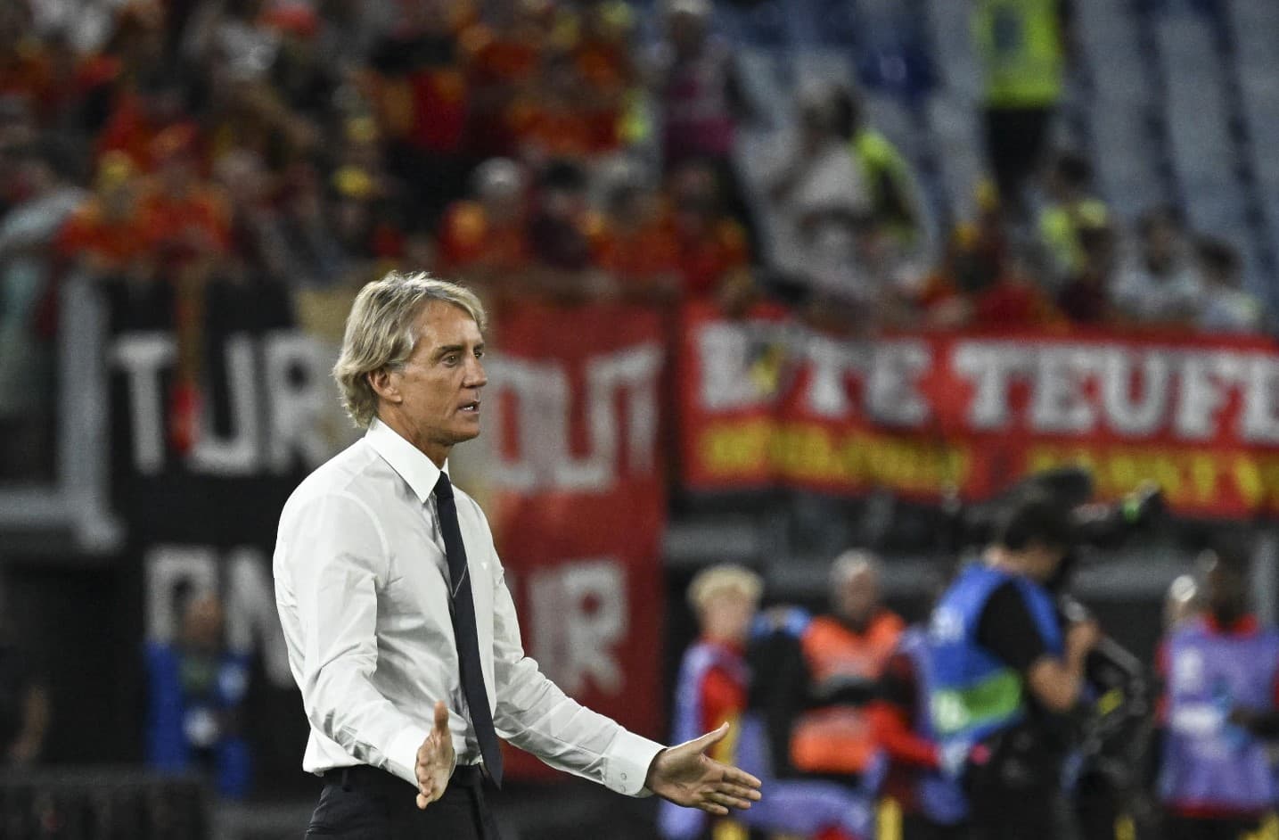 Nations League, Mancini lascia a casa dieci giocatori: «Trasferta in Turchia faticosa»