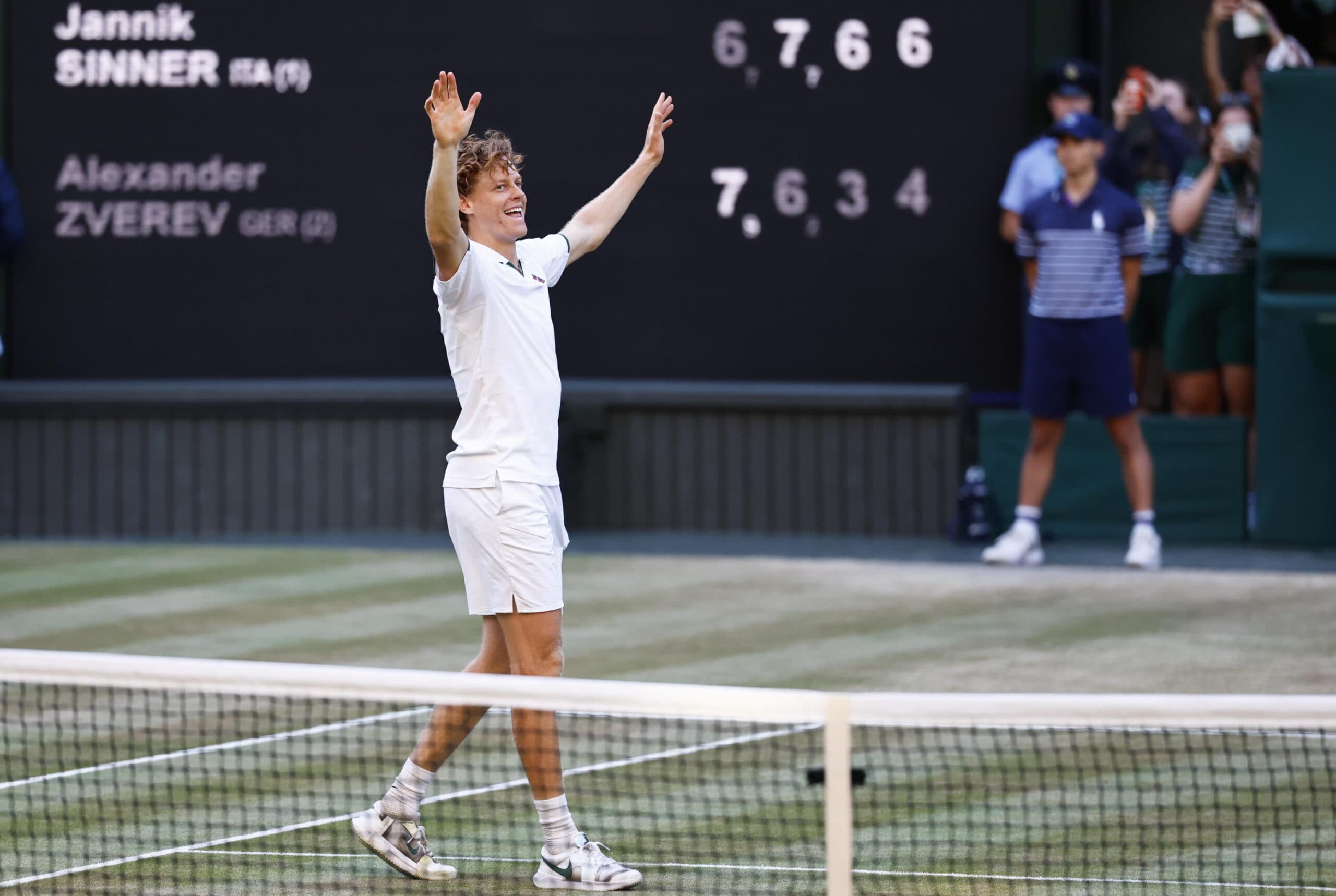 Sinner di nuovo re a Wimbledon, Meloni: grazie campione. Le reazioni