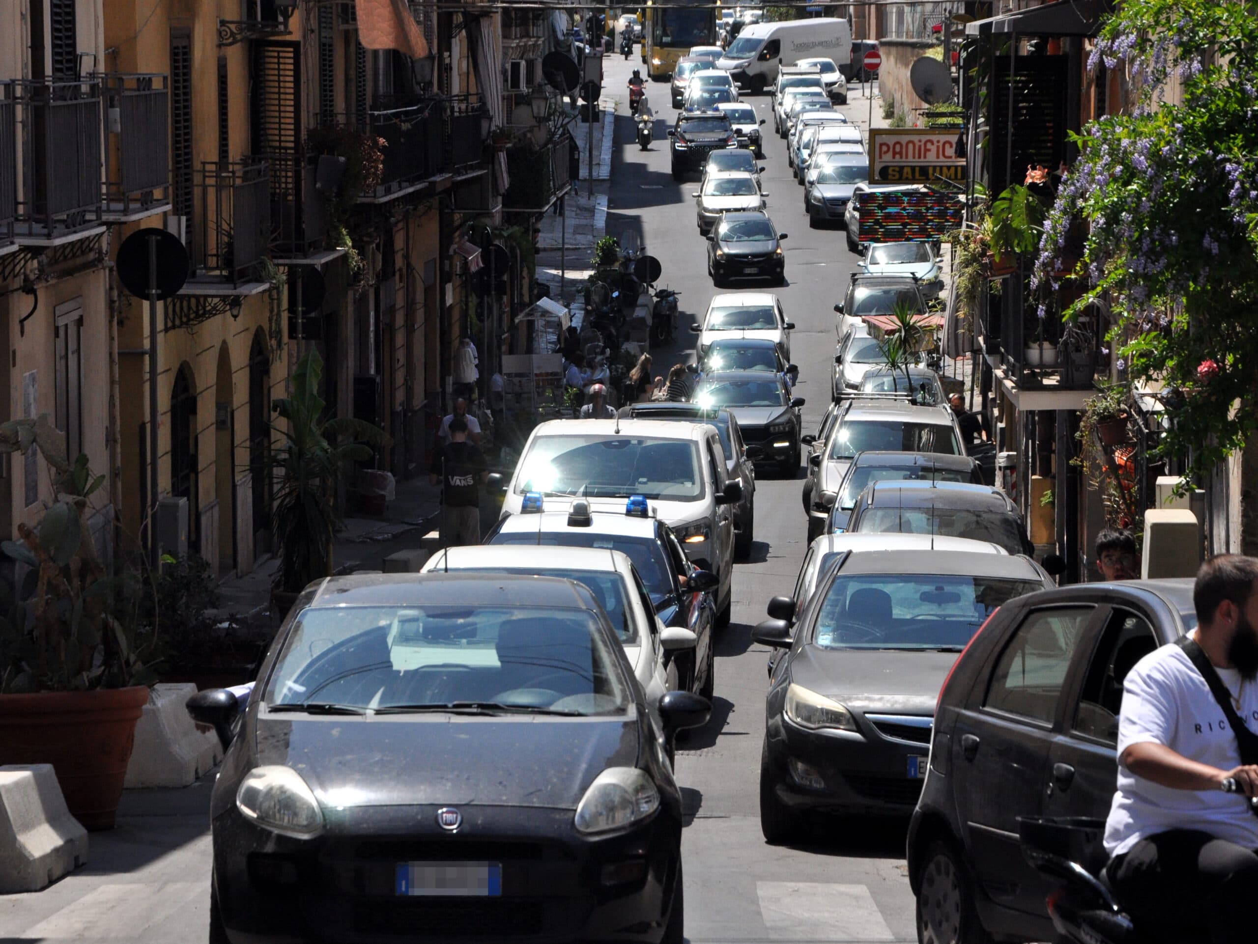 Codice della strada, cambiano le multe: 1000 euro a chi guida senza assicurazione
