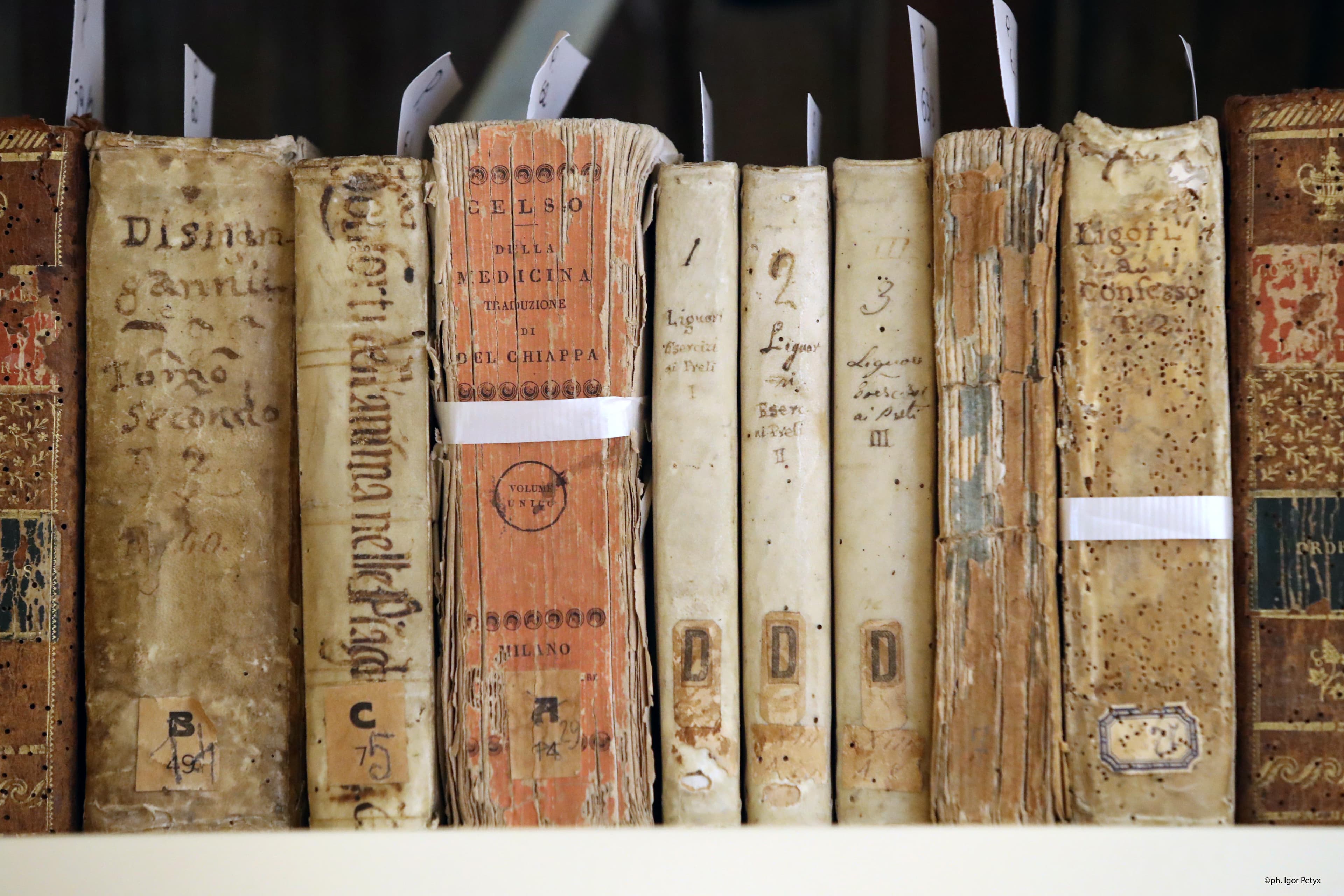 Libri, mercato da 1,8 miliardi ma l'83% dei Comuni è senza un punto vendita