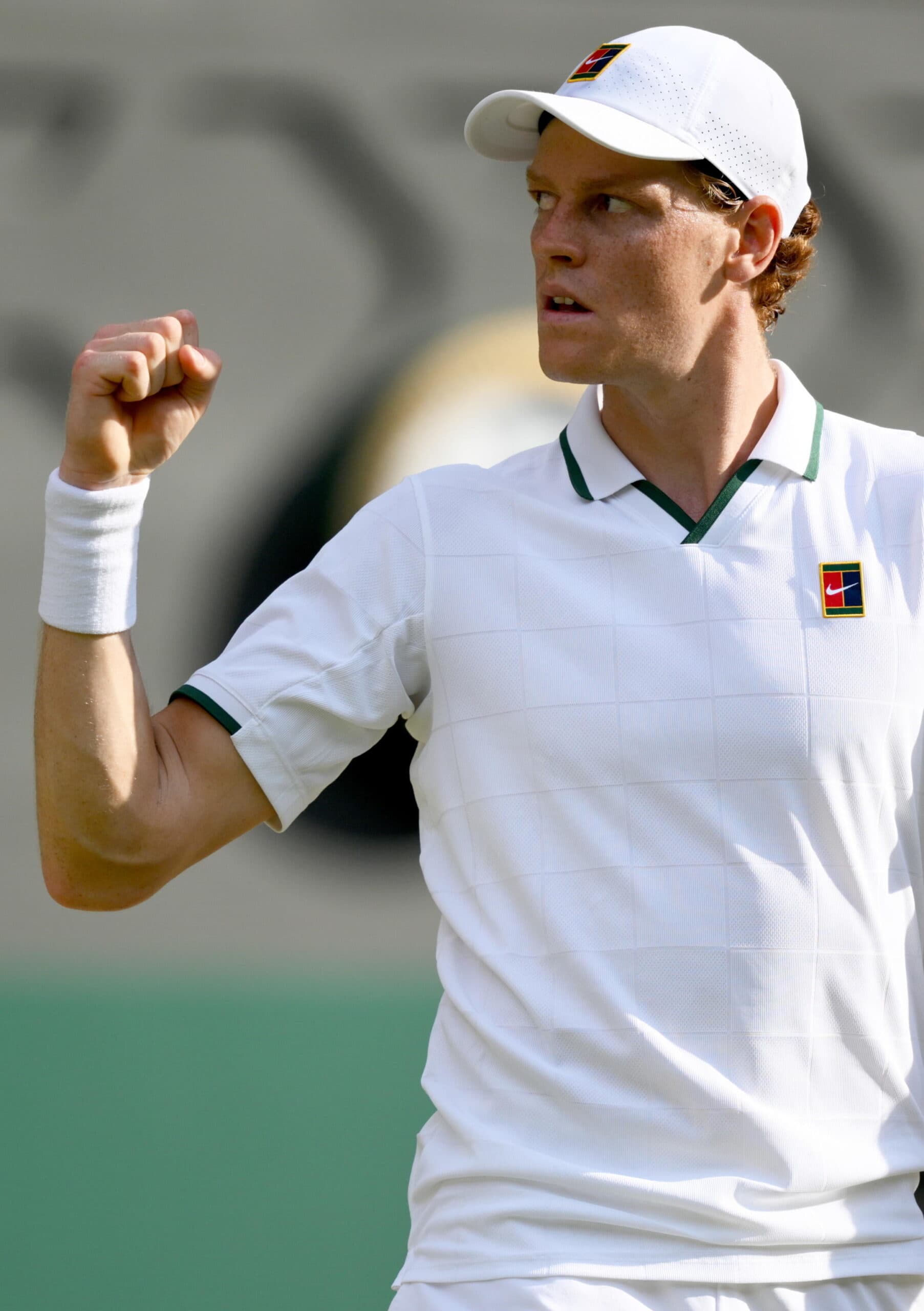 Wimbledon, Sinner vola in finale: Djokovic spazzato via in 3 set