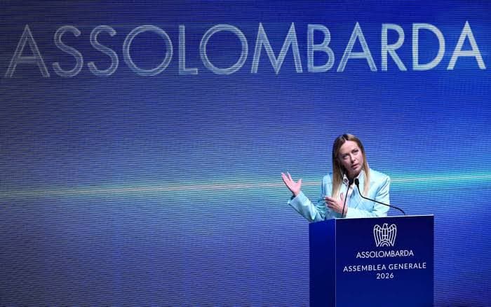 Meloni ad Assolombarda sfida l'UE: «L'Italia non è in Europa per dire sempre sì». Energia e sviluppo al centro del dibattito