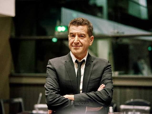 Francia, Pigasse potrebbe unire la sinistra e mirare alla presidenza