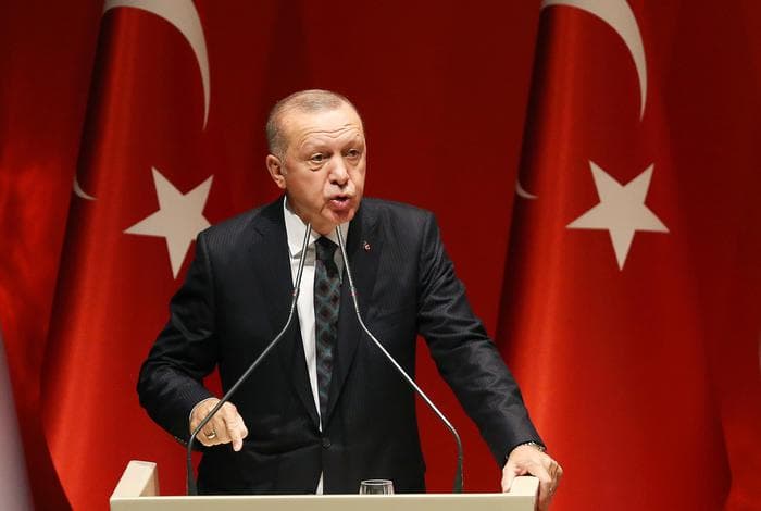 Turchia, la polizia nella sede della tv pro-opposizione: sospese le trasmissioni