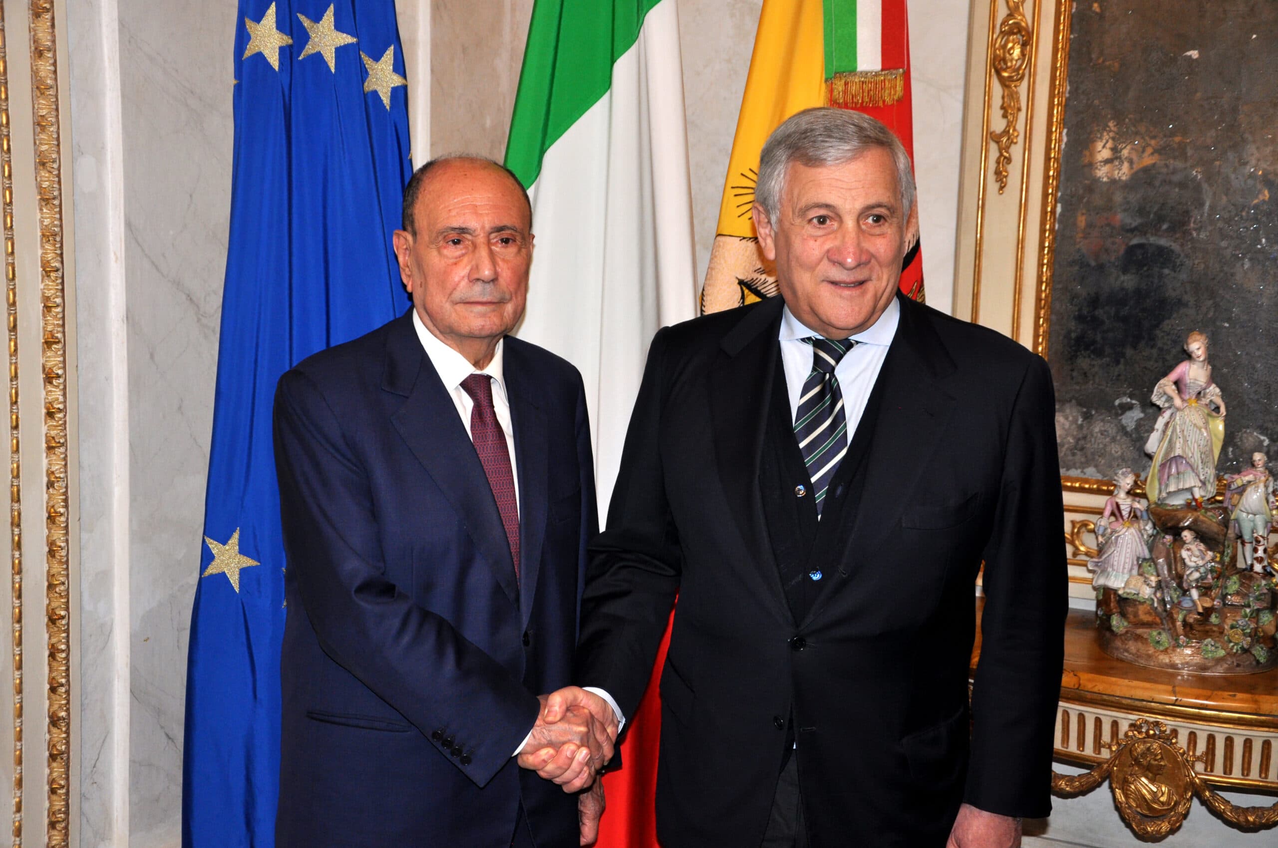 Trattativa fra Schifani e Forza Italia per evitare le dimissioni