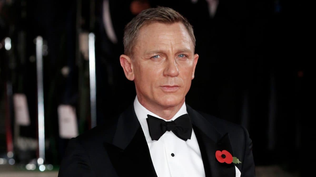 Nei prossimi giorni al via i provini per il nuovo James Bond: tra i favoriti Callum Turner e Jack Lowden