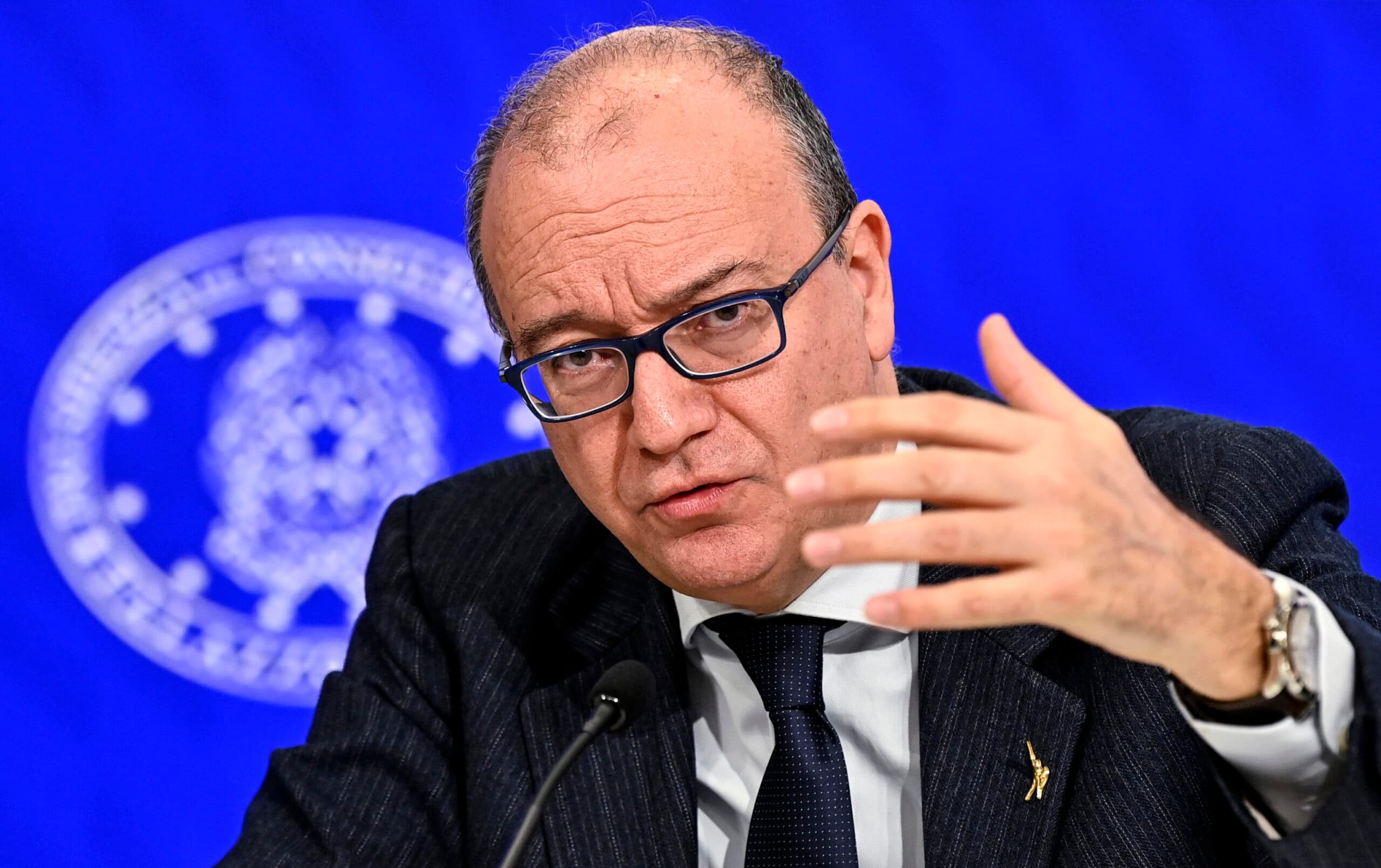 Scuola, il ministro Valditara: firmato il decreto sul «bonus paritarie»