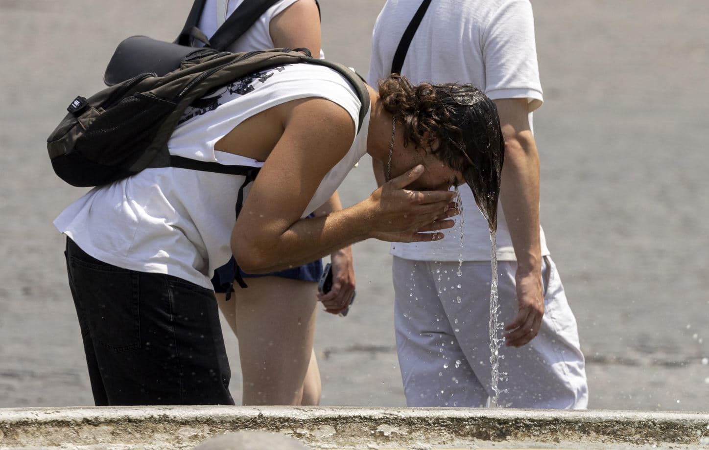 Caldo e afa non mollano la presa sino a ferragosto