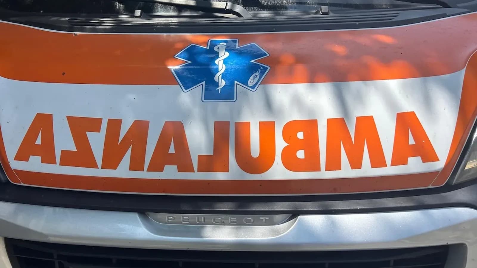 Investe un bambino e scappa: 11enne ricoverato in condizioni gravissime