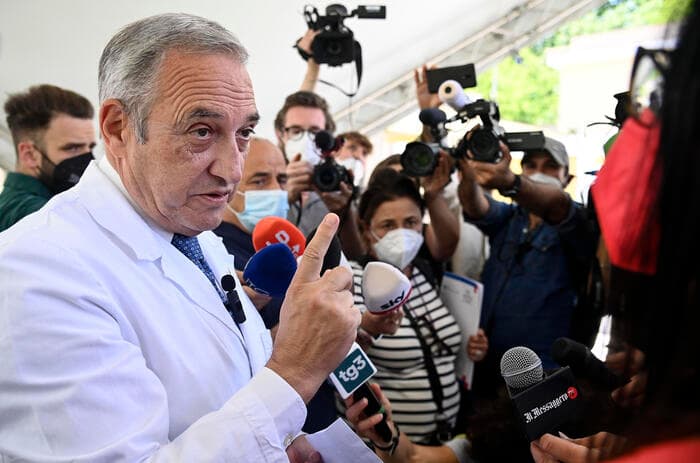 Vaccini, «Fermiamo la disinformazione, si paga un prezzo altissimo»