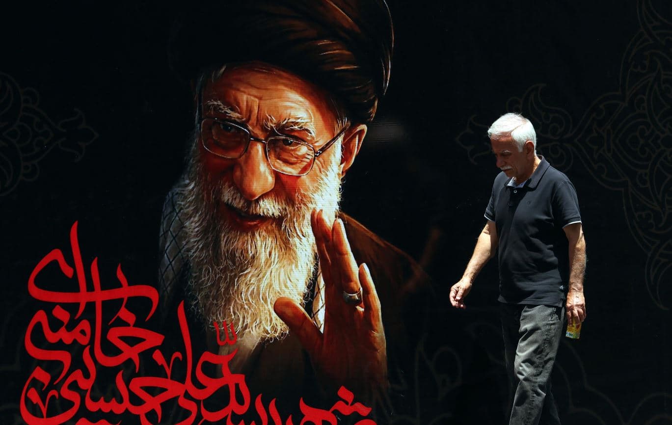 Teheran chiude agli Usa e guarda a Mosca: Hormuz resta bloccato