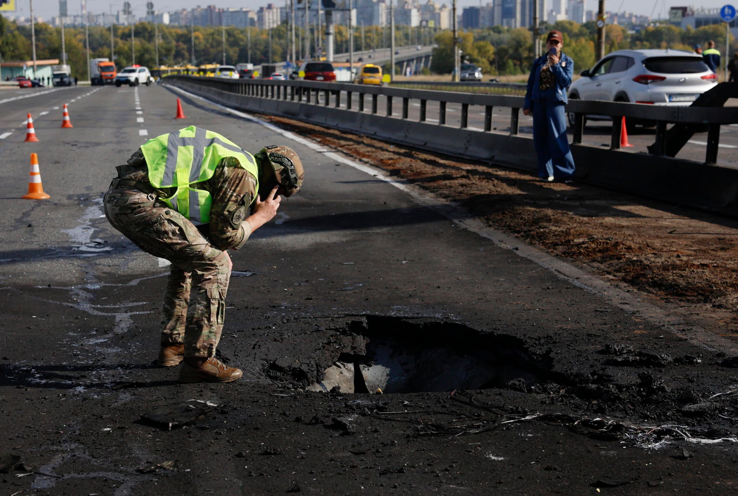 Attacco russo su Kharkiv, un morto e sei feriti