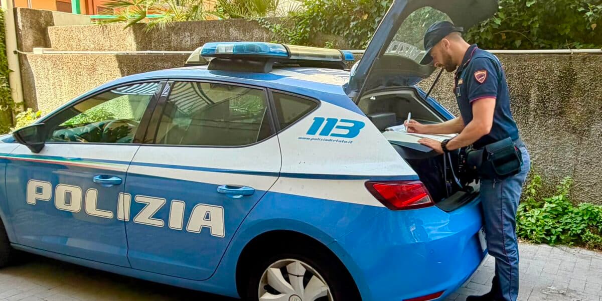 Catania, pedala scalzo e senza casco lungo la tangenziale: individuato e sanzionato