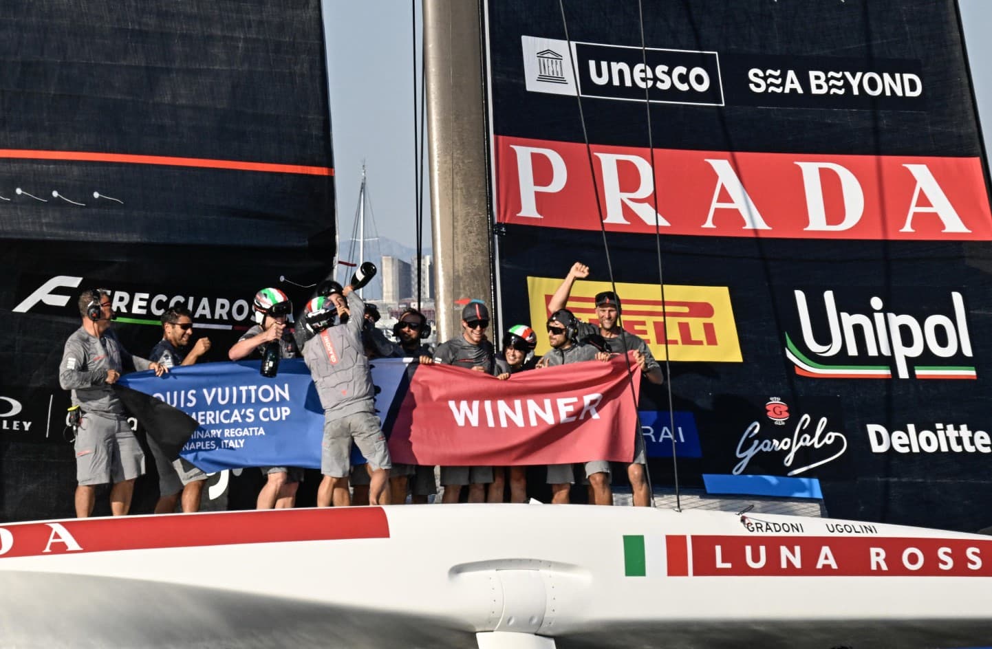 America’s Cup, Luna Rossa batte New Zealand e conquista Napoli