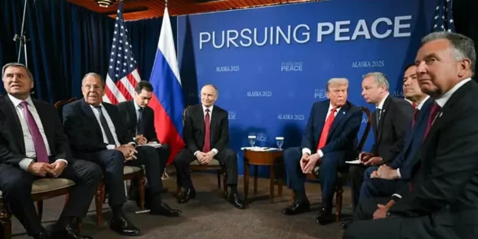 Mosca minaccia rappresaglie sulla Gran Bretagna per le armi a Kiev. Trump: «Putin non attaccherà territori Nato»