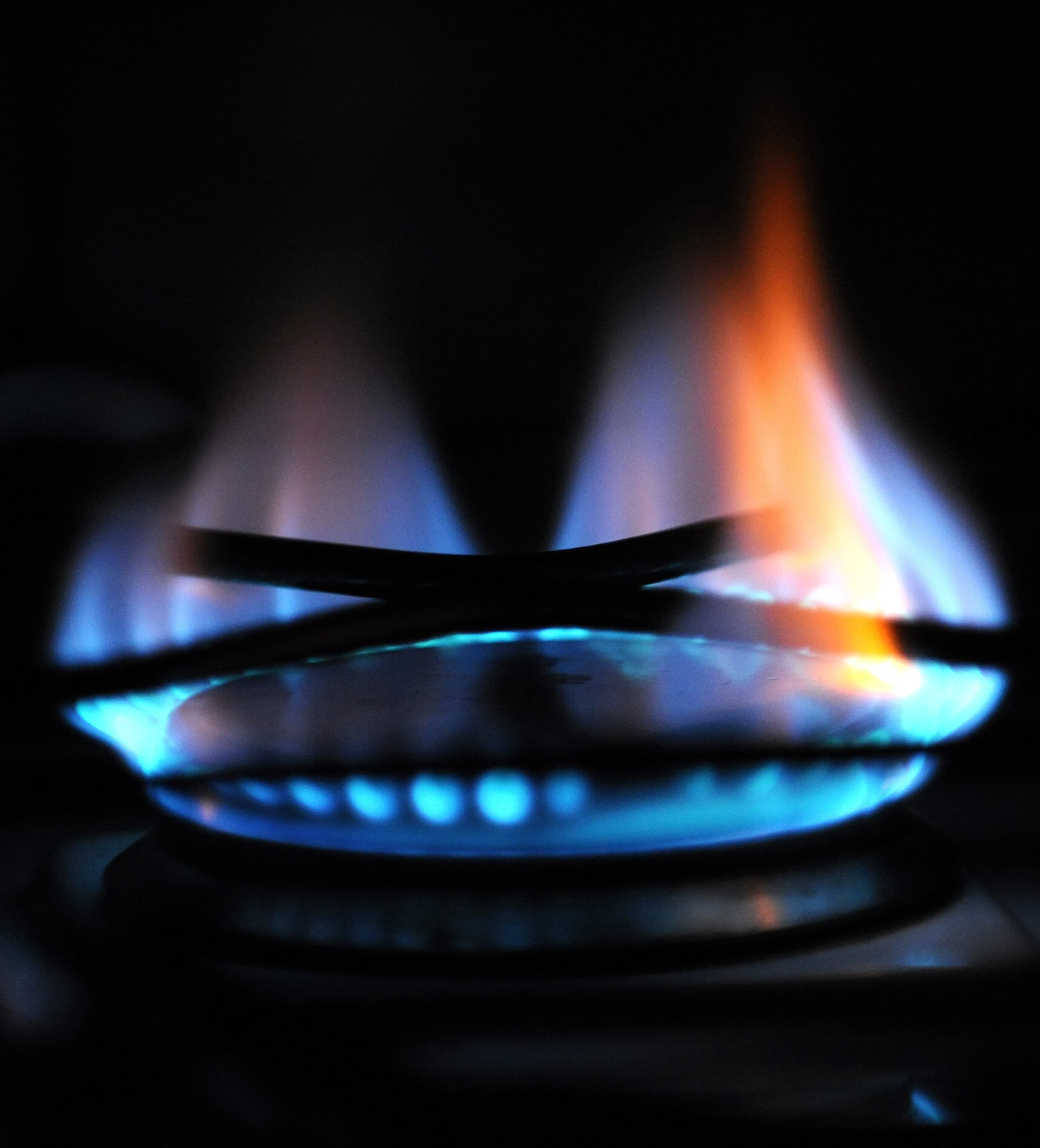 Il prezzo del gas sale ancora e le scorte italiane dovrebbero bastare per l'inverno
