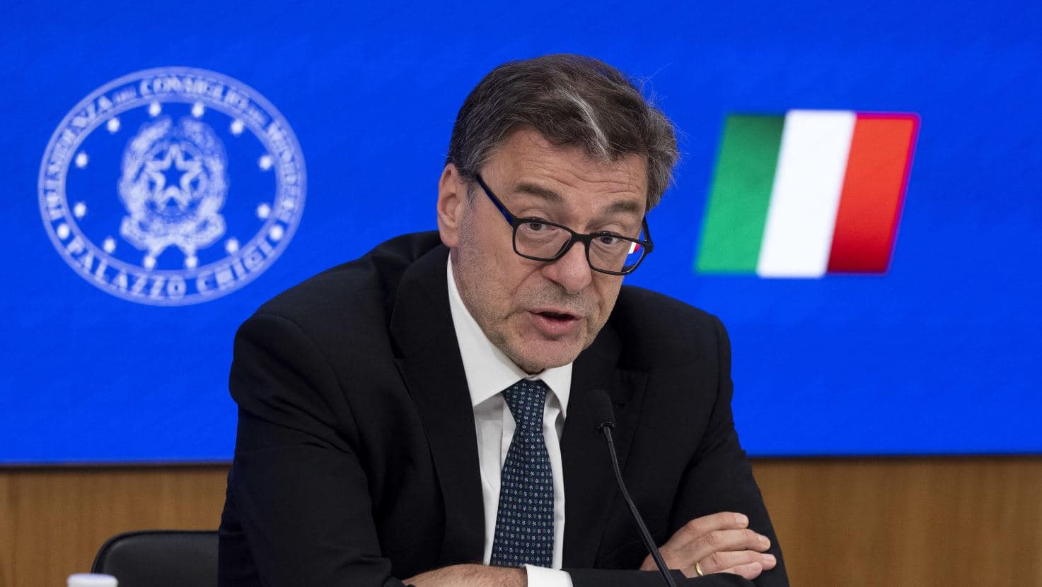 Stangata carburanti, arriva il taglio solo per il diesel: risparmio di 17 centesimi