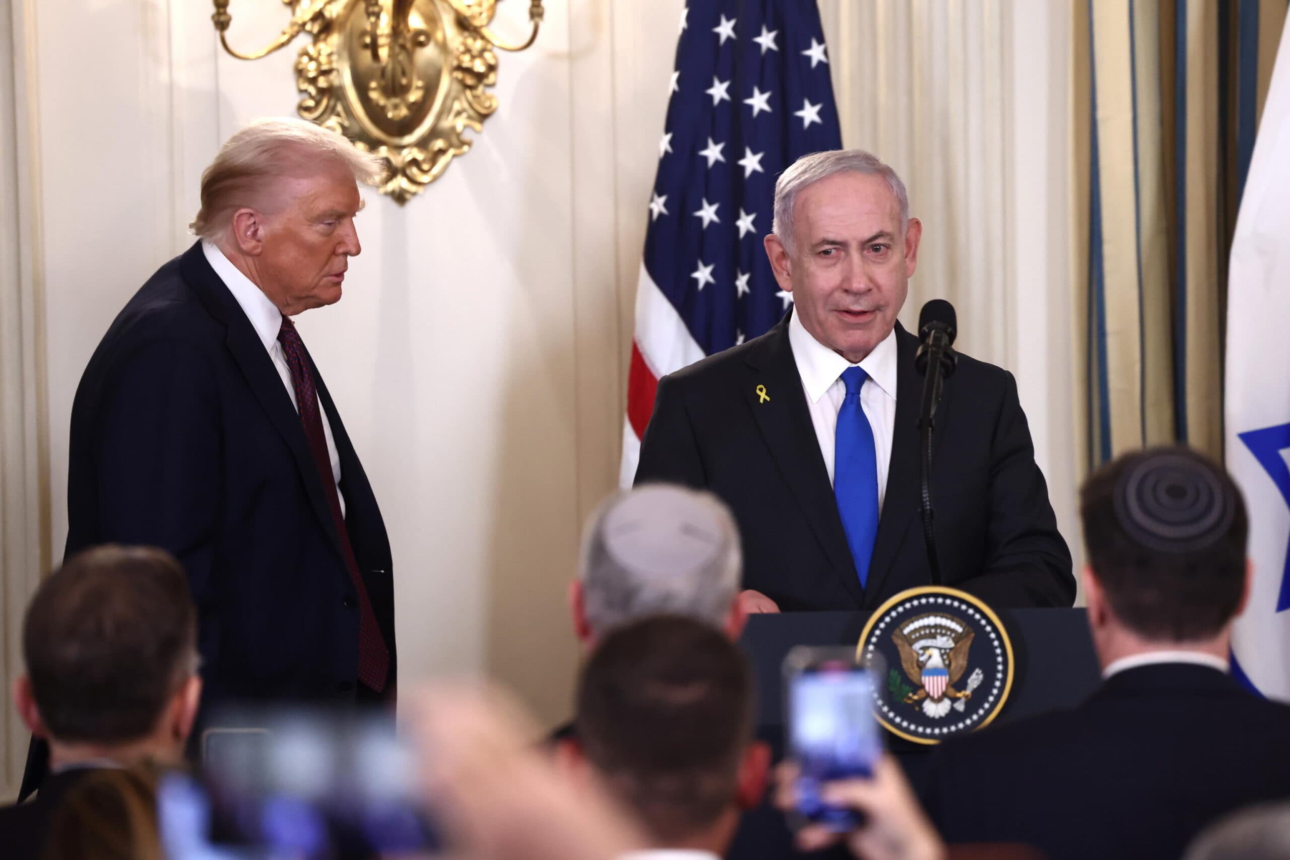 Trump frena Netanyahu: «Nessuna escalation con l'Iran, più spazio alla diplomazia»