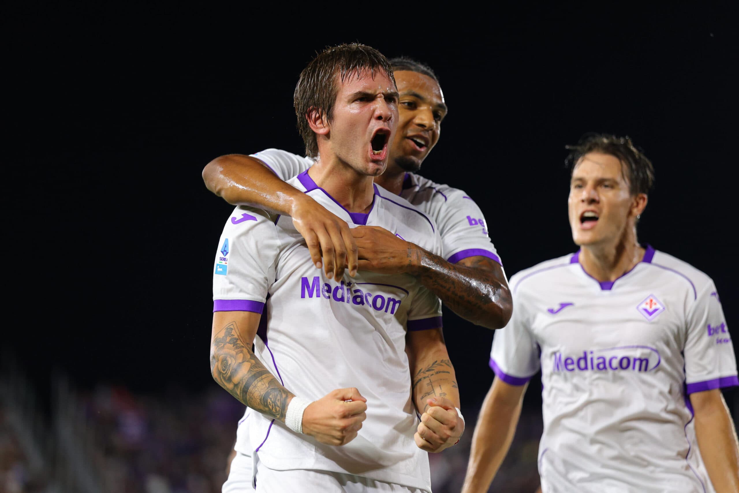 Ecco Mastantuono, ne fa tre e doma il Venezia: la Fiorentina vince 4-2