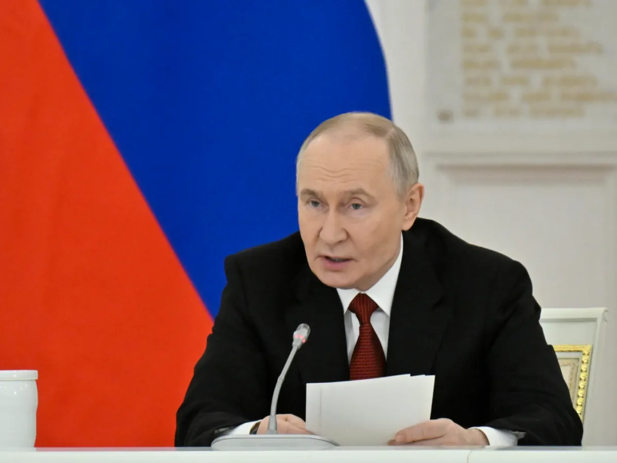 Elezioni russe: Putin esorta al voto per dimostrare l'unità nazionale. La guerra influenza le elezioni