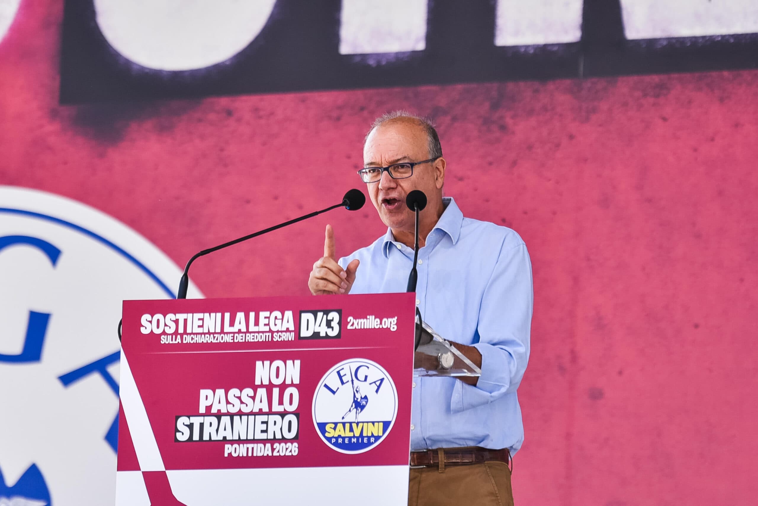 Valditara: è l'opposizione che vuole le scuole ghetto