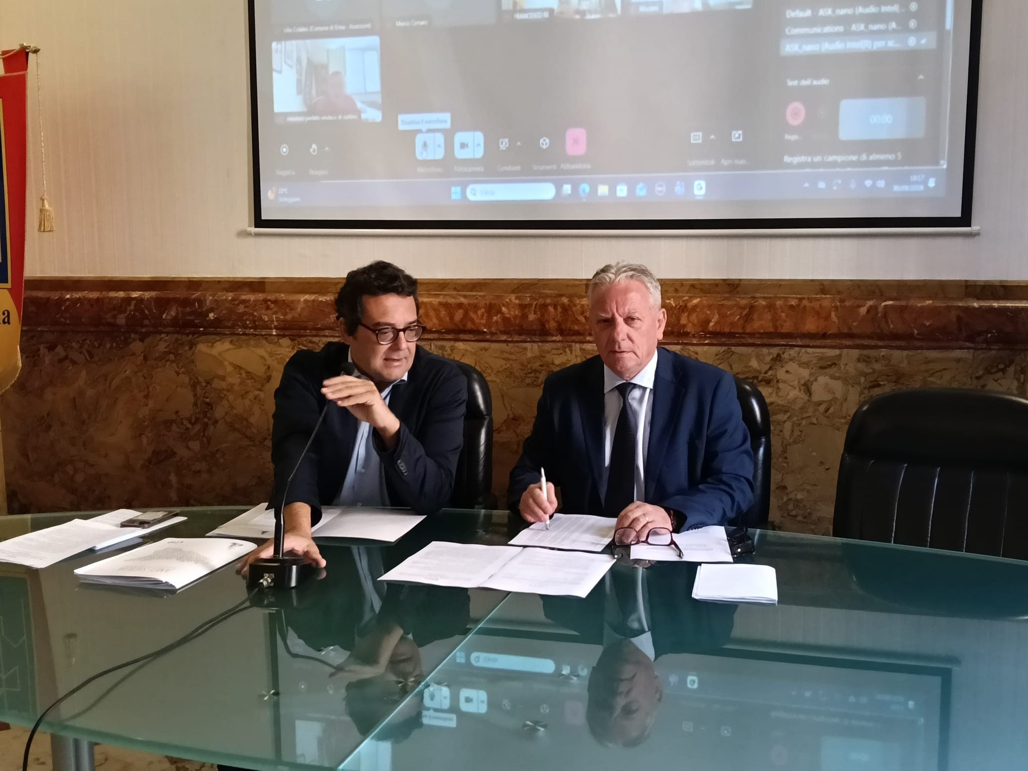 Sciopero dei Tir, l’Anci Sicilia: «Subito il taglio delle accise per salvare l’economia dell’Isola»
