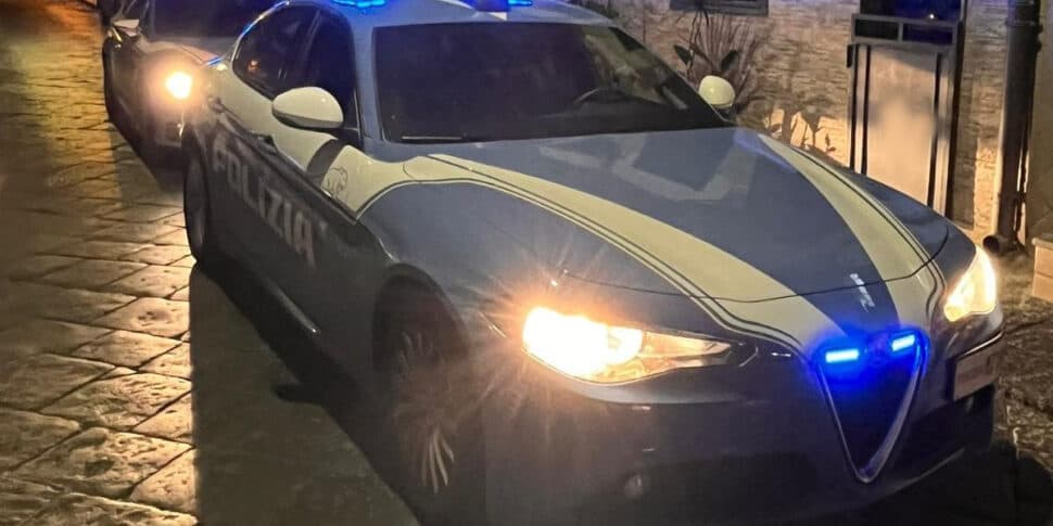 «Devi stare sotto ai miei piedi», minacce e violenze sull'ex fidanzata: un denunciato a Catania
