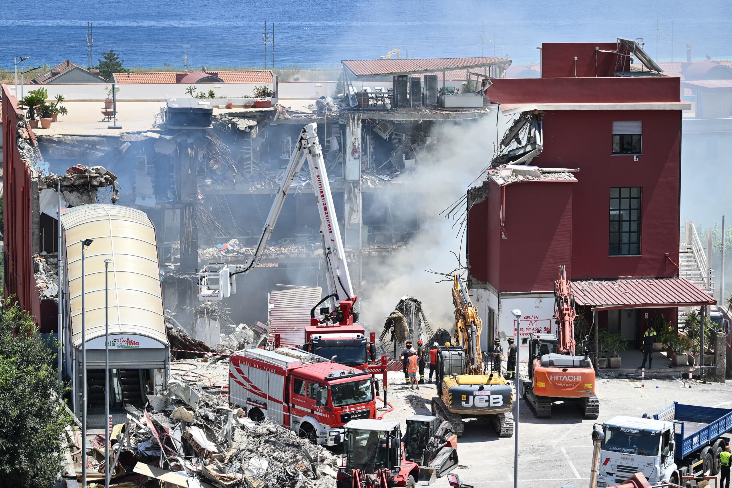 Il crollo dell'edificio a Messina, gli esami del Ris: i resti ossei sono di Santino Magazzù