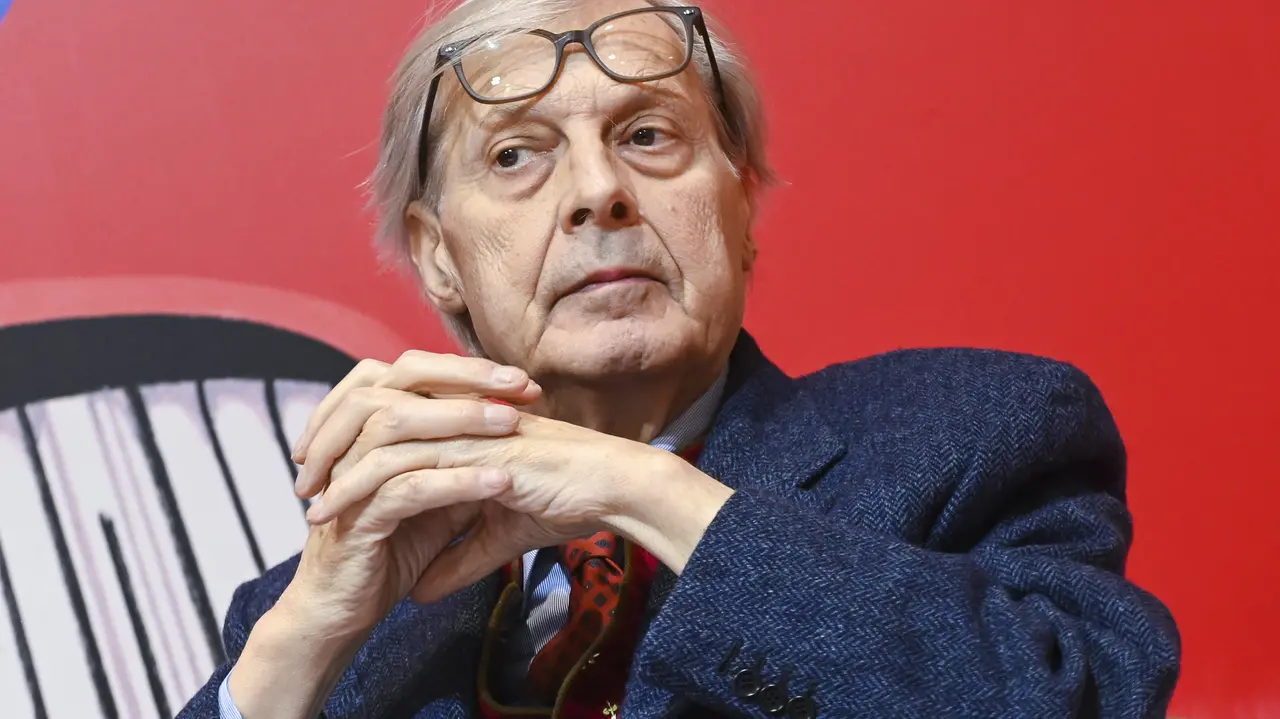 Vittorio Sgarbi ancora in terapia intensiva, la figlia Evelina: «L’ho trovato in una condizione di estrema sofferenza»