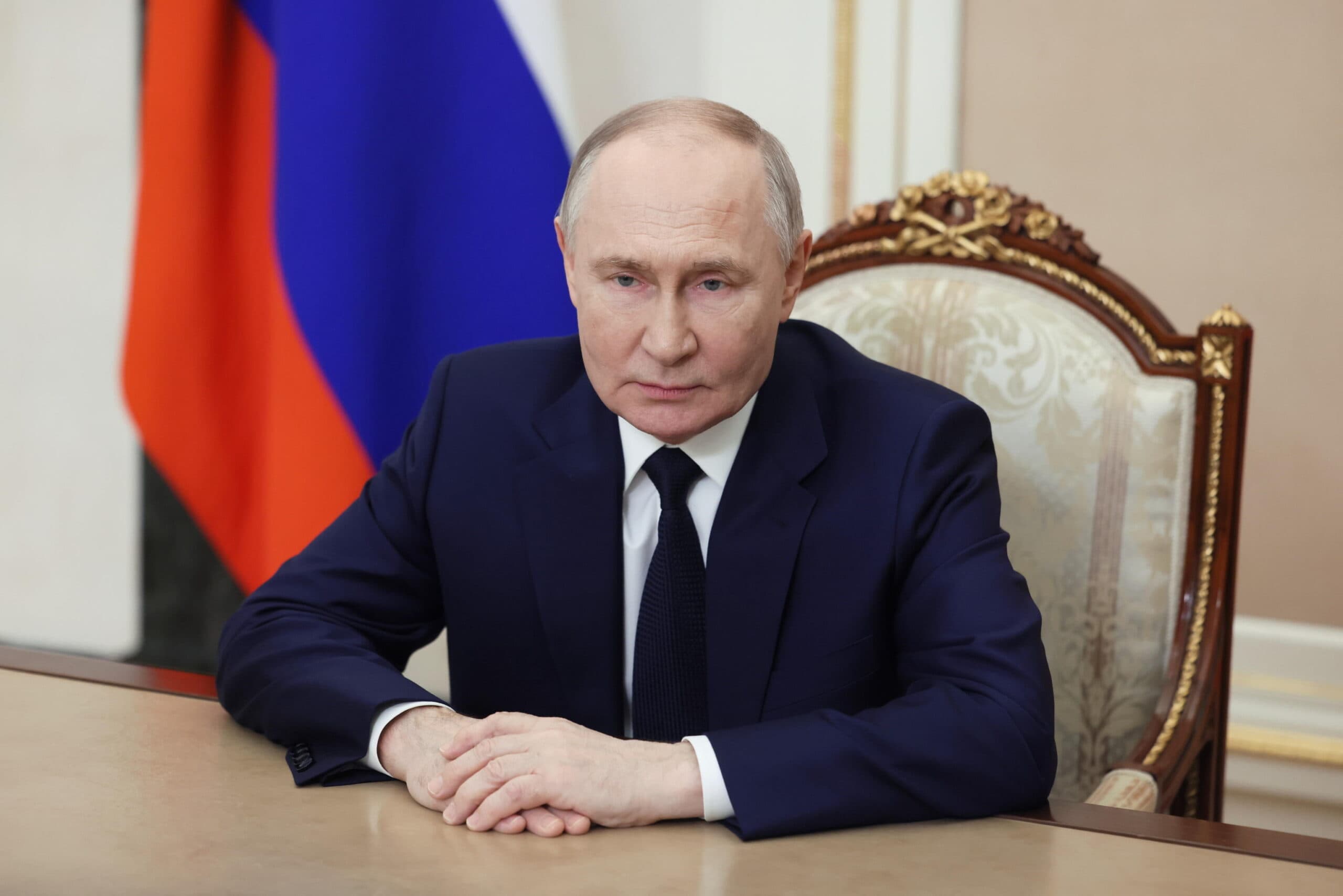 L'attacco di Putin ai leader europei: «Porcellini approfittatori»