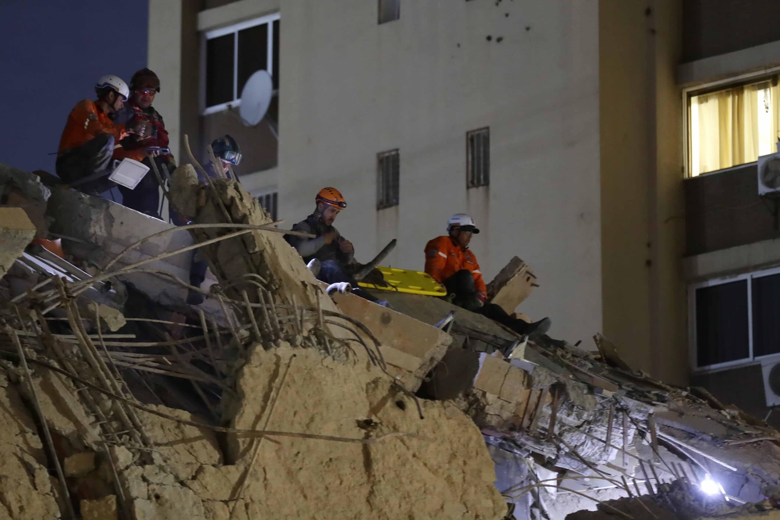 Venezuela, si aggrava il bilancio del terremoto. Sono già più di 160 le vittime e si contano anche 30 mila dispersi