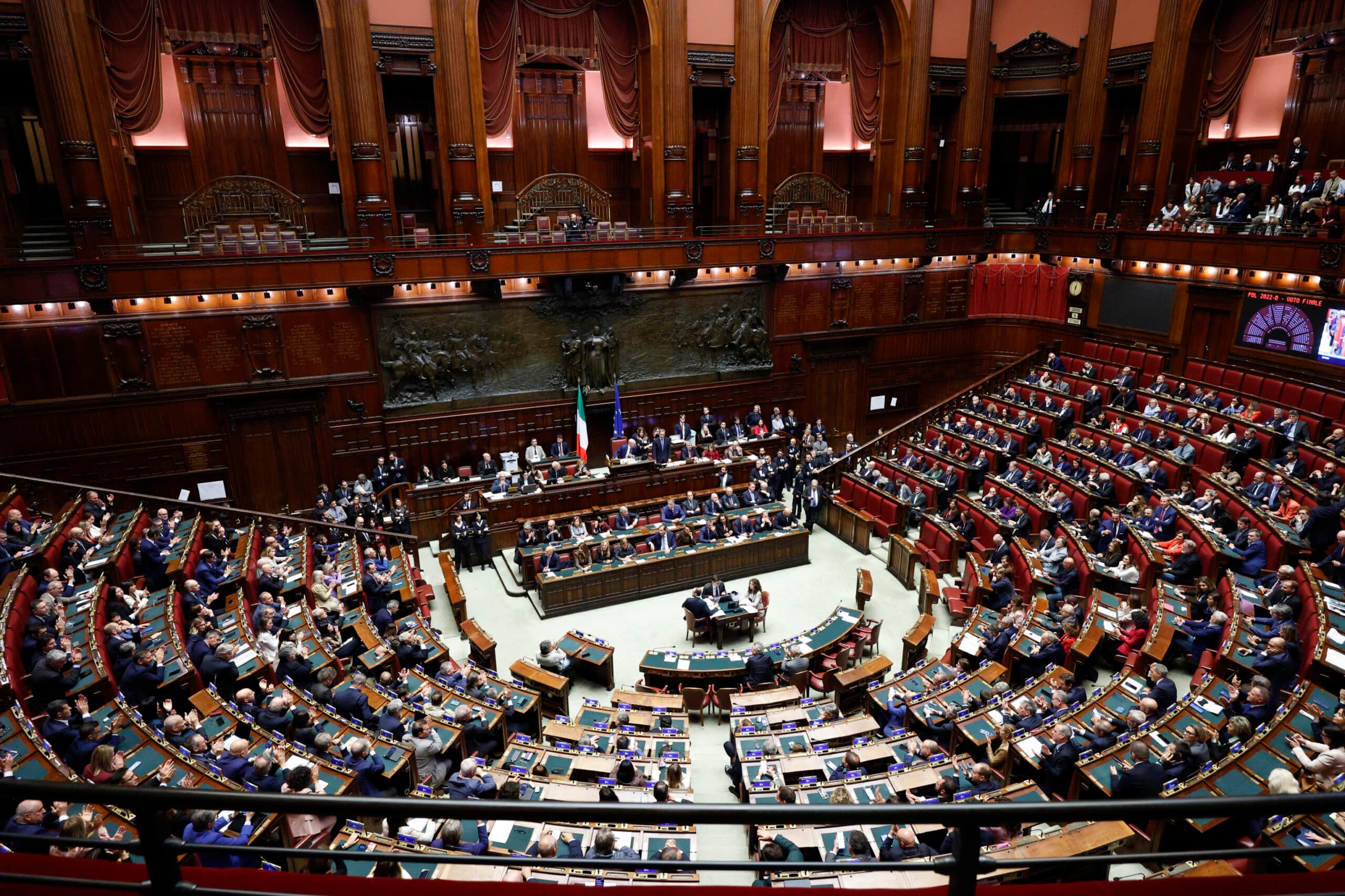 Legge elettorale, la Camera dà il via libera finale. Ecco come funziona la riforma