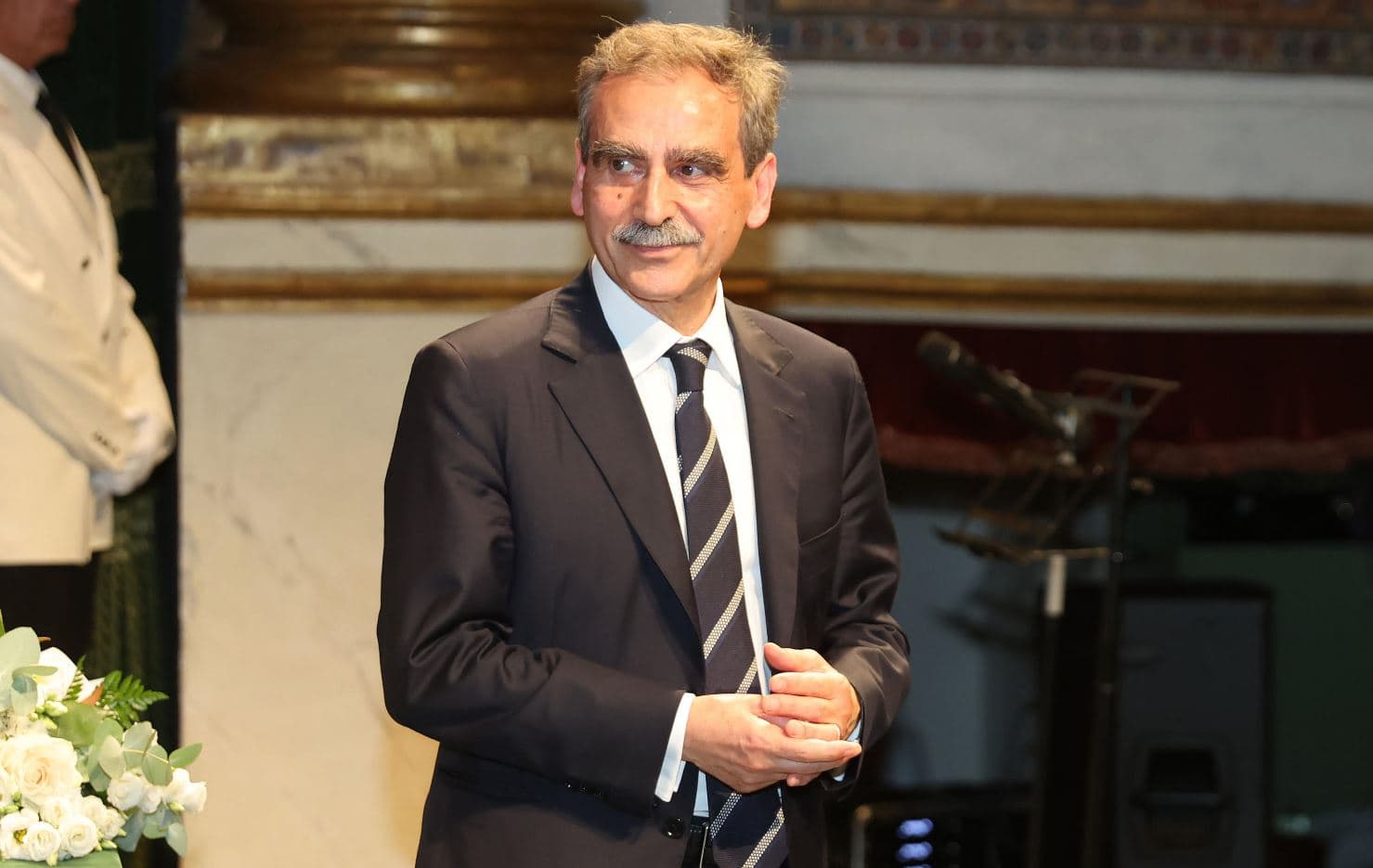 Mps sfida Intesa, un polo da 70 miliardi con Bpm e Banca Generali