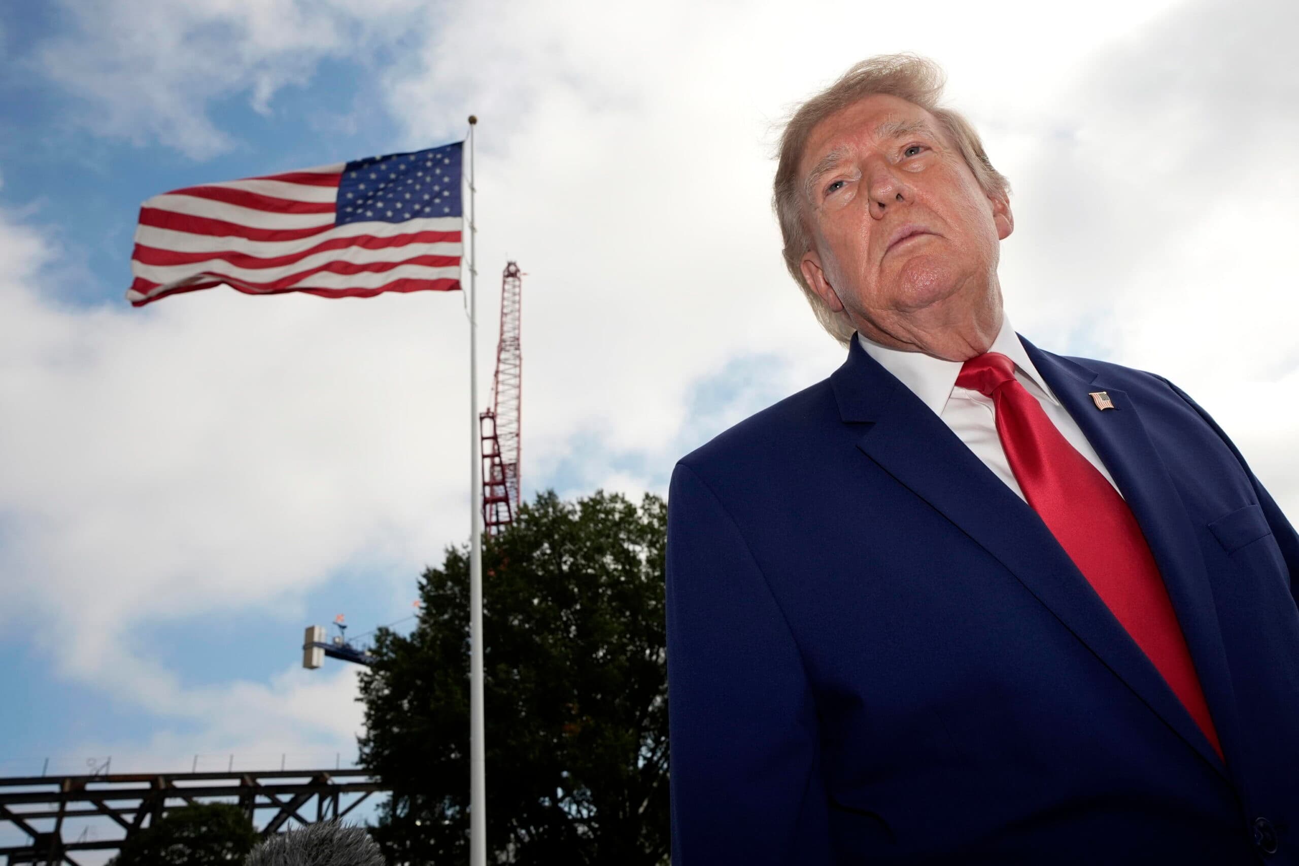 Trump strappa con Kiev, Zelensky: «Se cadiamo 20 milioni di ucraini in Europa»