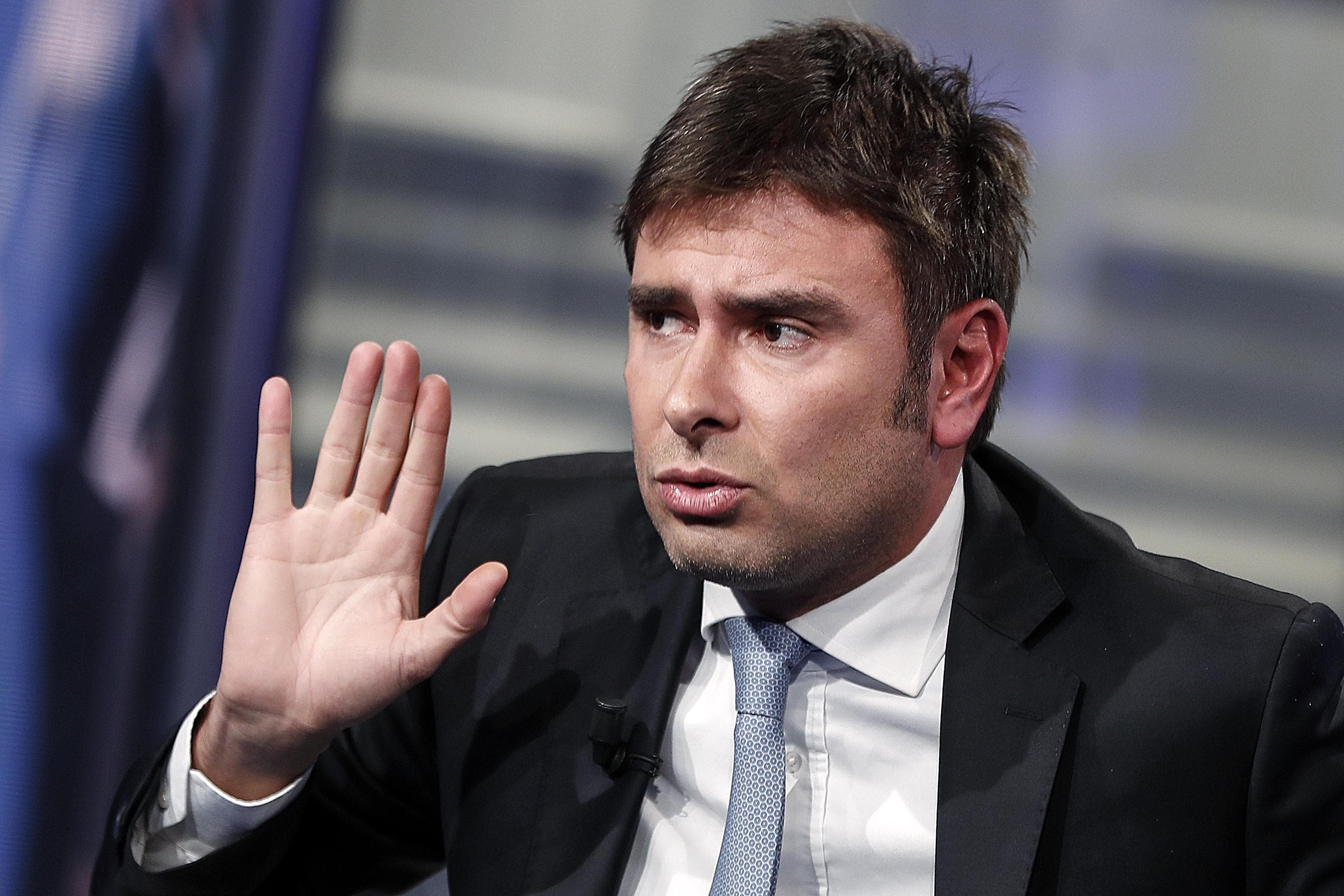 Di Battista ha ripreso conoscenza.Trasferito in ospedale all'Avana, c'è un volo di Stato per riportarlo in Italia