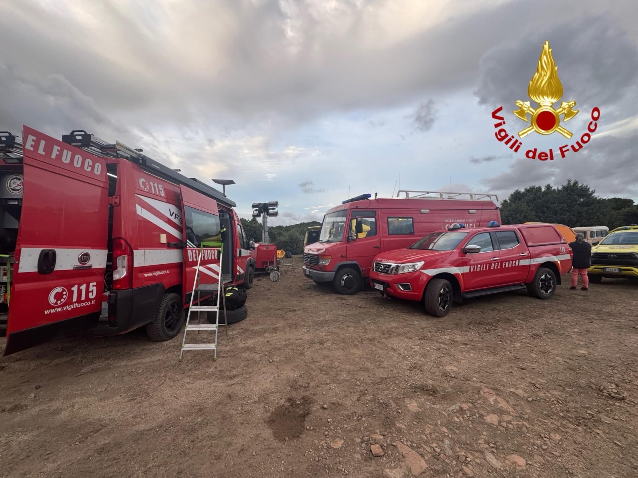 Frana in una grotta in Sardegna, corsa contro il tempo per salvare uno speleologo