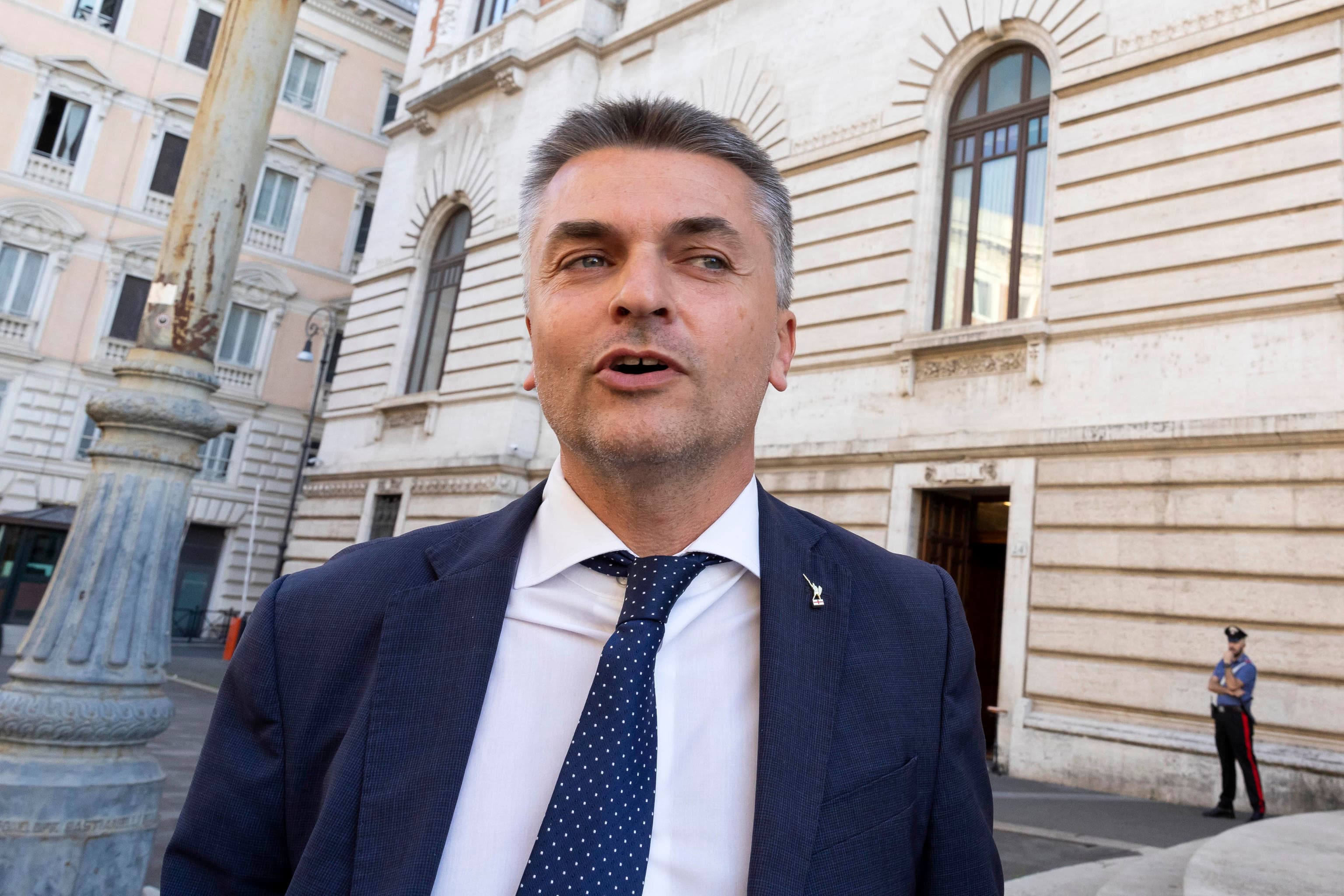 Il viceministro dei Trasporti Rixi: da oggi disponibili 480 milioni per gli autotrasportatori