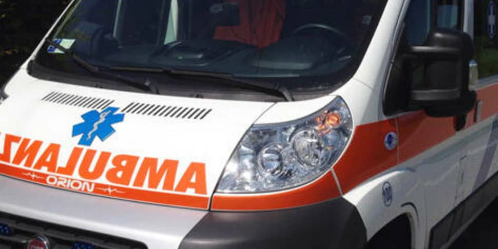 La jeep Suzuki finisce nel burrone, ex vigile urbano muore schiacciato nel Catanese