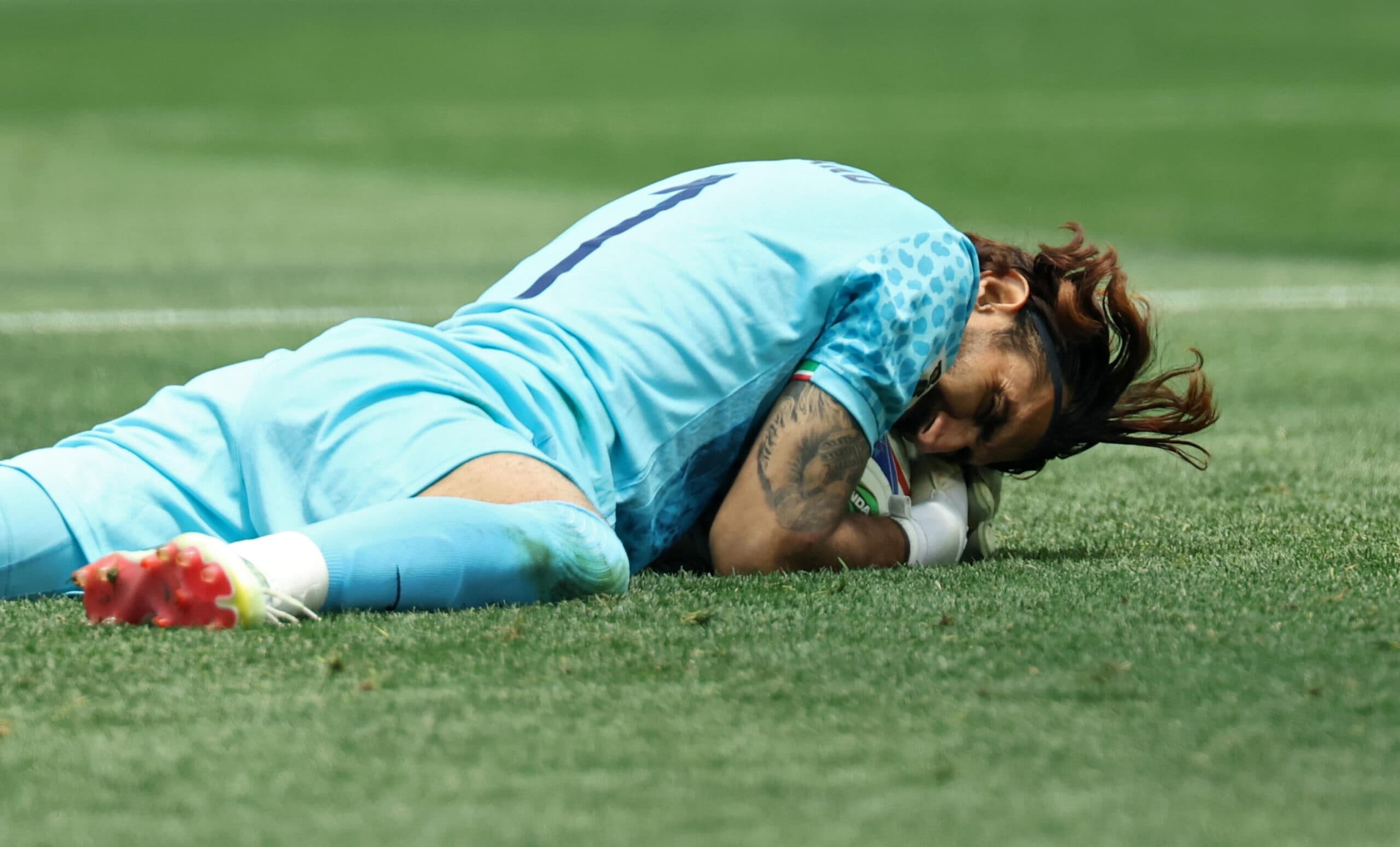 Il Belgio (in dieci) non va oltre lo 0-0 con l'Iran che rischia di vincerla