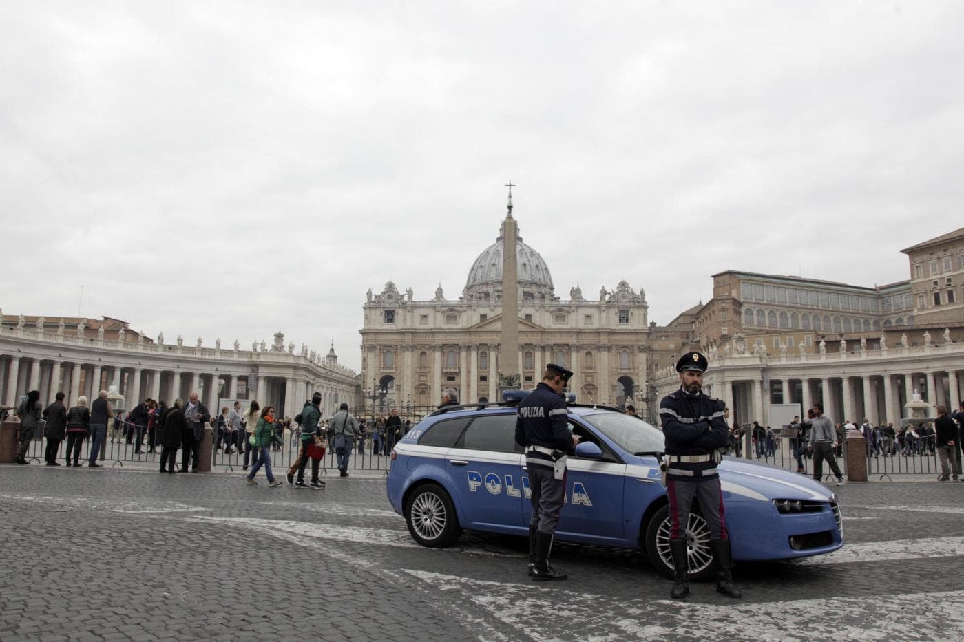 Spari in centro a Roma, ferita una donna nella zona del Vaticano