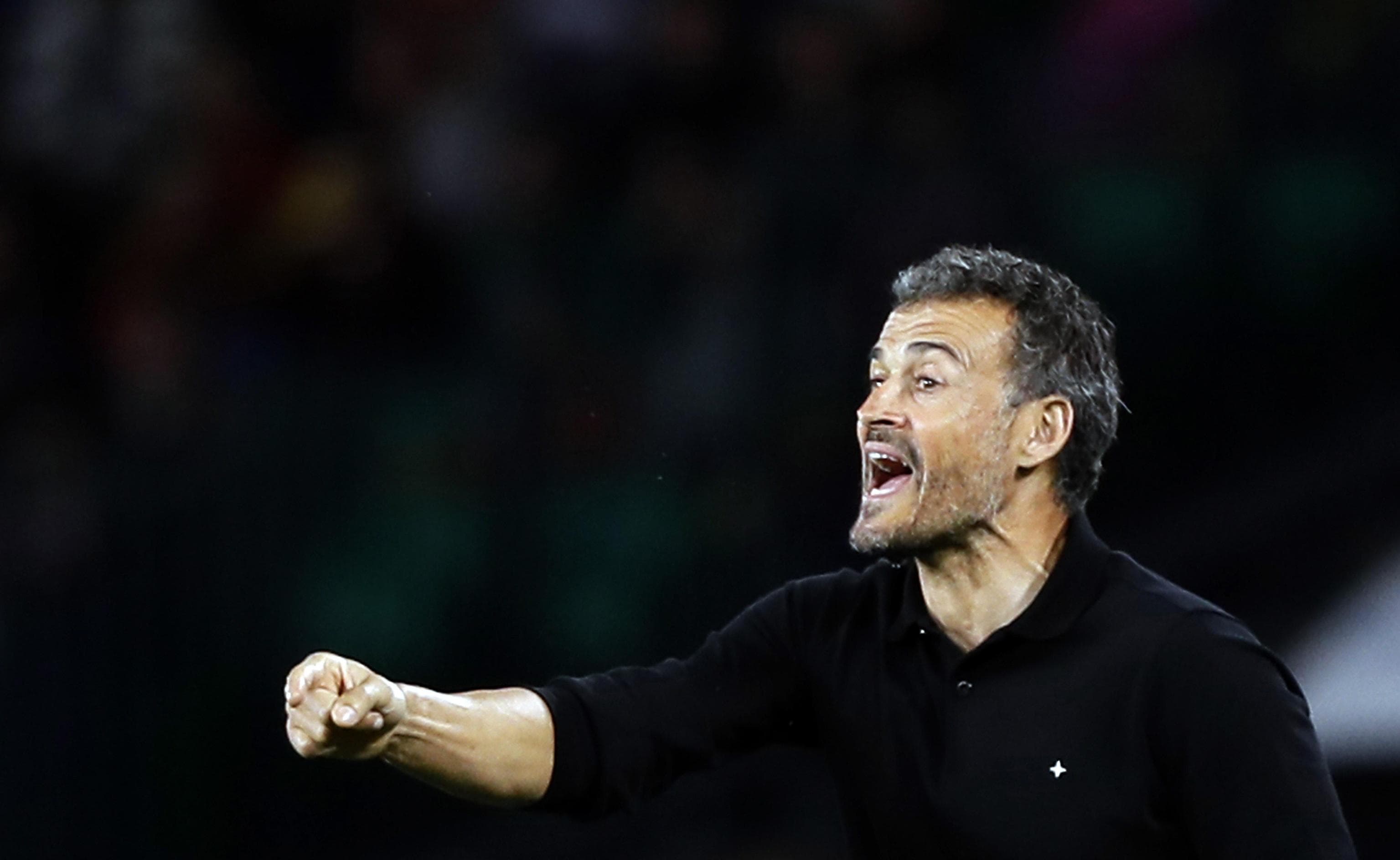 Calcio, Luis Enrique rinnova con il Paris Saint Germani sino al 2030